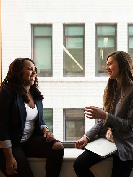 Integrated Development positieve psychologie trainingen en coaching voor bedrijven - Verdiep je kennis van emotionele intelligentie en leer hoe je cliënten kunt helpen om hun emotionele bewustzijn, zelfregulatie en sociale vaardigheden te verbeteren. Deze training biedt praktische tools om medewerkers te begeleiden bij het opbouwen van emotioneel bewustzijn en het bereiken van emotieregulatie.